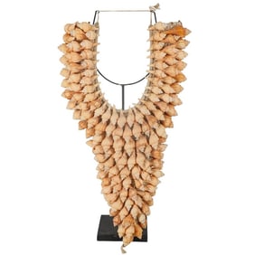 Large Pacific Island Sea Shell Necklace w/ Stand