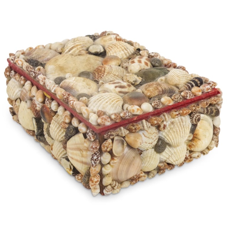 Vintage Sea Shell Covered Box (1 of 5)