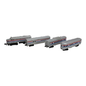 4 Lionel Electric Train Amtrak Engine & Cars
