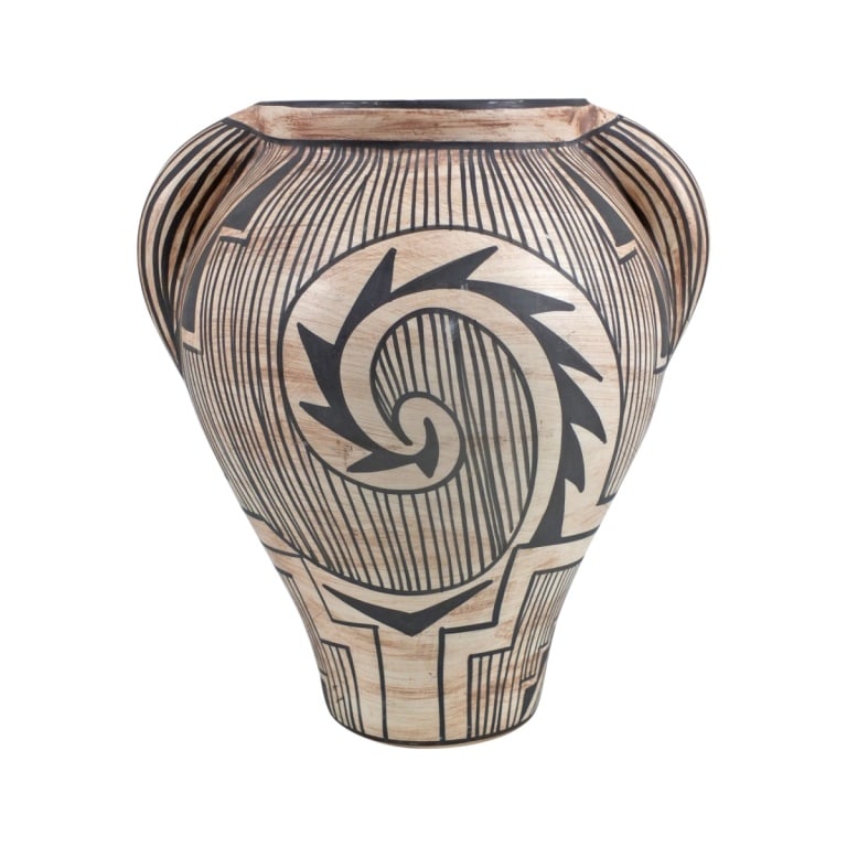 Vintage Native American Hopi Pottery Vessel (1 of 4)