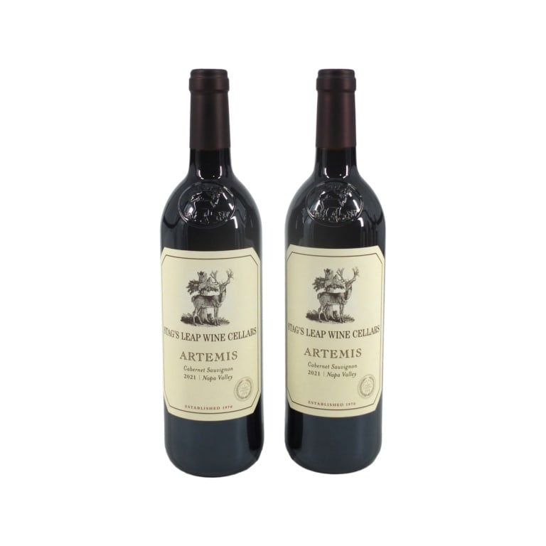 (2) 2021 Stags Leap 'Artemis' Cabernet Sauvignon: (2) Stag's Leap Wine Cellars 'Artemis' Cabernet Sauvignon 2021 Napa Valley Cabernet Sauvignon, 750ml Bottles. Offered from a South Florida Private Collection. Bidders are purchasing the bottle and its