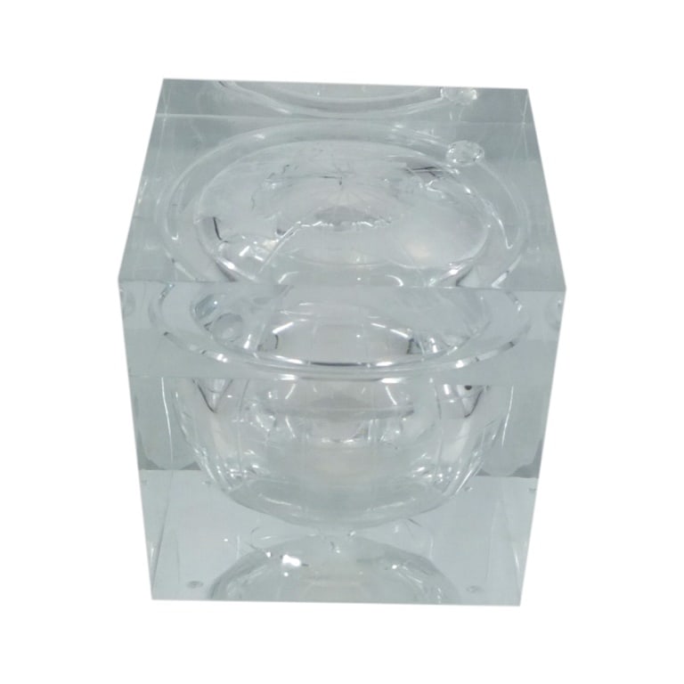 Alessandro Albrizzi Lucite ice bucket: A mid century Lucite ice bucket with globe motif by Alessandro Albrizzi. Measures 7-1/4" x 7" x 7". Condition: Has a spider web scratch mark at the top. Estimate 100 - 200 Domestic shipping Third part