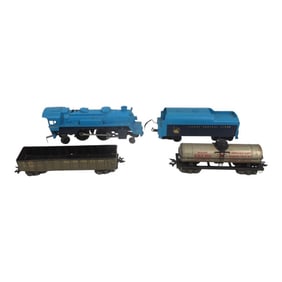 4 Vintage Model Electric Train Cars