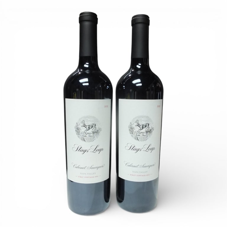 (2) Stags Leap 2022 Napa Valley Cabernet Sauvignon (1 of 3)