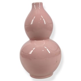 Chinese Qianlong Light Pink Double Gourd Vase