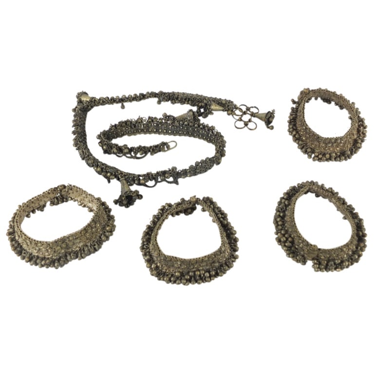 Antique Indian Tribal Old Silver Jewelry Suite (1 of 8)