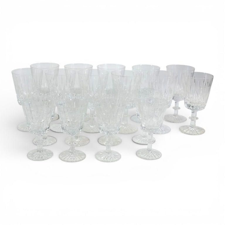 19 Pcs Royal Brierley Crystal Ascot Stemware (1 of 5)