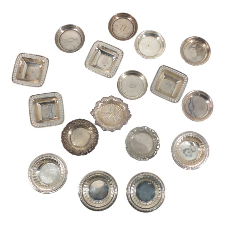 Collection of 17 Sterling Butter Pats & Nut Dishes (1 of 7)