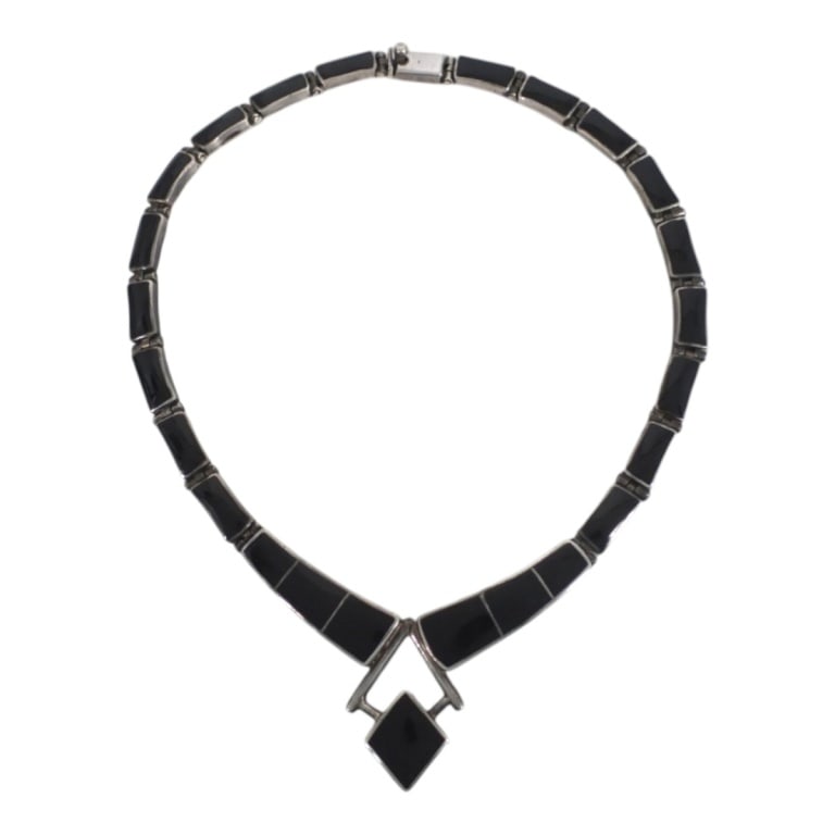 Vintage Mexican Sterling, Onyx Choker Necklace: Vintage Mexican Sterling, Onyx Choker Necklace. Stamped Mexico, 925. Measures 8" L including pendant. When closed, inside measures 5-1/2". Weighs approx. 84 grams/2.70 troy oz. Condition: Good conditi