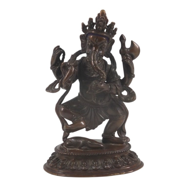 Vintage Bronze Figure of Ganesh: Vintage Bronze Figure of Ganesh. Unsigned. Measures 6" H. Condition: Good condition. Estimate 100 - 1000 Domestic shipping Third Party