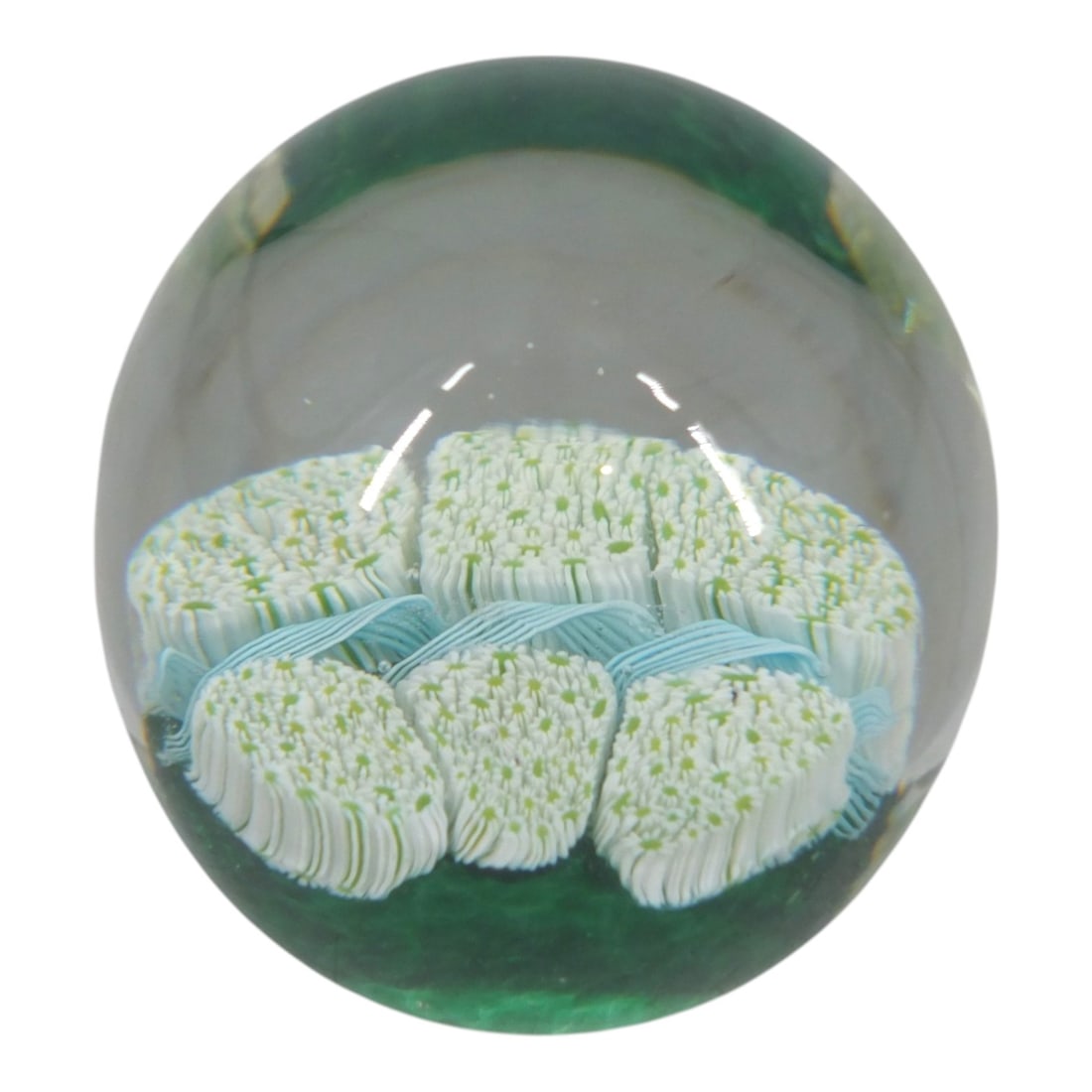 Vintage French Millefiori Glass Paperweight: Vintage French Millefiori Glass Paperweight. Daisy flower millefiori with latticinio ribbons. Signed FRANCE and a fleur de lis. Measures 3" Condition: Good condition. Estimate 100 - 300 Domestic shipp