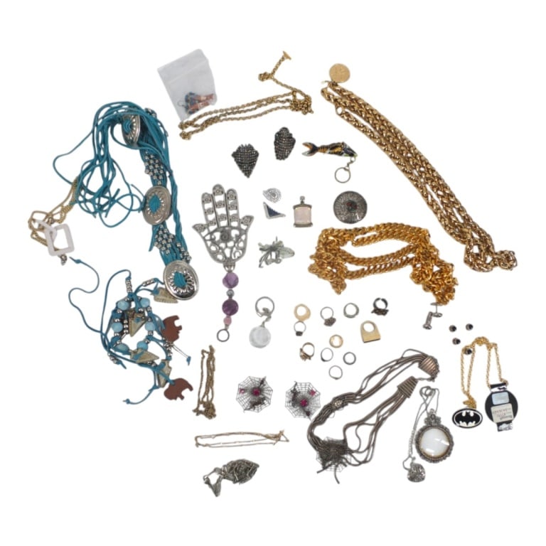 Estate Costume & Fashion Jewelry & Accessories Lot (1 of 6)