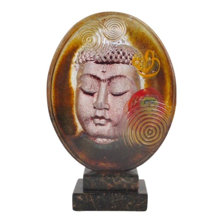 Susan Gott, American (born 1959): Susan Gott, American (born 1959) "Golden Buddha" Studio Art Glass Sculpture. Signed. Measures 12-1/2" x 8-1/8" x 3-5/8". Condition: Good condition. Estimate 300 - 500 Domestic shipping Third party