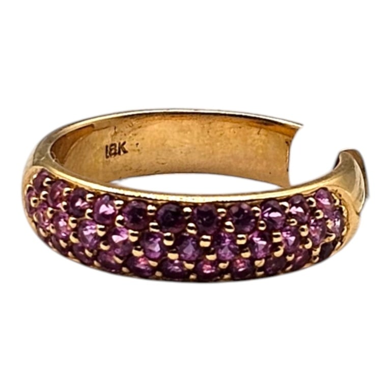 Vintage 18K & Sapphire Ring: Vintage 18 Karat Yellow Gold and Pink Sapphire Ring. Stamped. Size: 6-1/2. Approx. weight: 4.5 grams. Please note: Due to increased fraudulent activity, customers without an established bidding histor