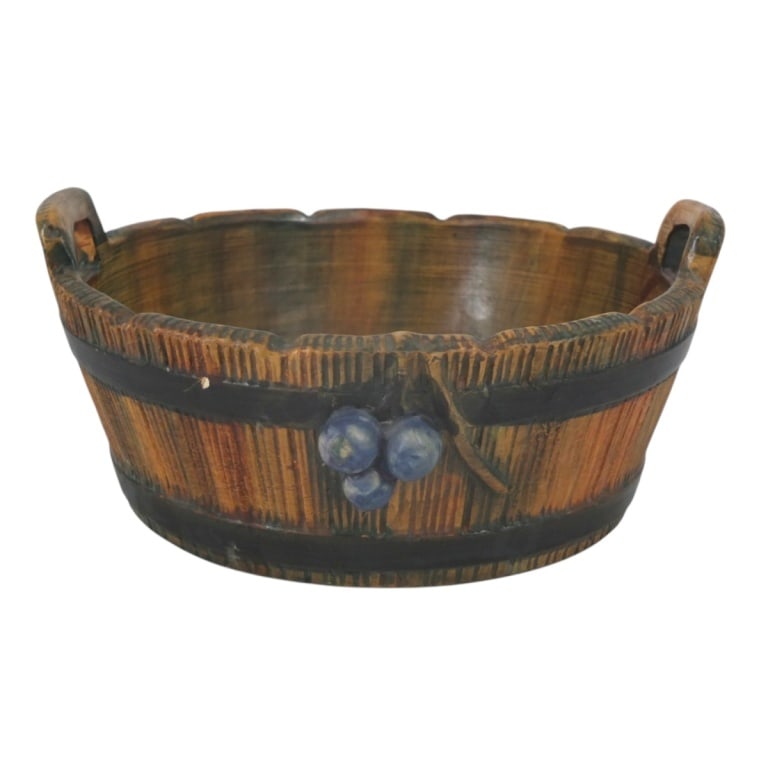 Antique Weller Woodrose "Barrel Bowl": Antique Weller Woodrose "Barrel Bowl". Unsigned. Measures 4" H x 8-1/2 W". Condition: Good condition with no visible cracks. 1 Small flake. Estimate 60 - 120 Domestic shipping Third Party