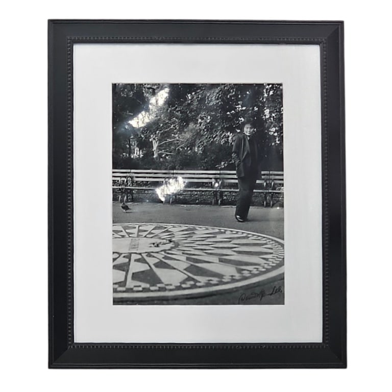 Photographic Print "Yoko Ono, NYC": Photographic Print "Yoko Ono, NYC". Signed illegibly. Framed and under glass. Measures 13" x 10", frame 21" x 18". Estimate 100 - 300 Domestic shipping Third Party