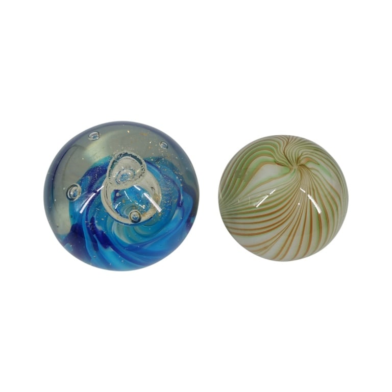 2 LARGE Vintage Art Glass Paperweights: 2 LARGE Vintage Art Glass Paperweights. Unsigned. Measures 5" and 4". Condition: Good condition. Estimate 60 - 120 Domestic shipping Third Party