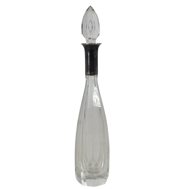 Vintage English Bottle Vase w/ 800 Silver Mount: Vintage English Crystal Bottle Vase with 800 Silver Mount. Hallmarked. Measures 11" x 2-1/4". Condition: Good Condition Estimate 100 - 200 Domestic shipping Third Party