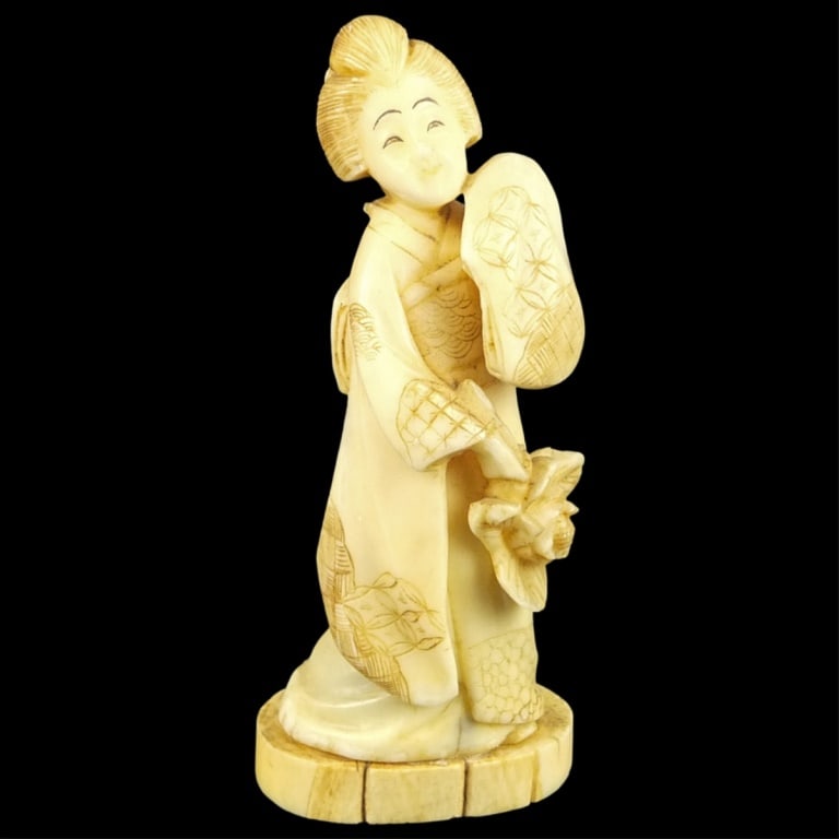 Antique Chinese Carved Figurine (1 of 5)