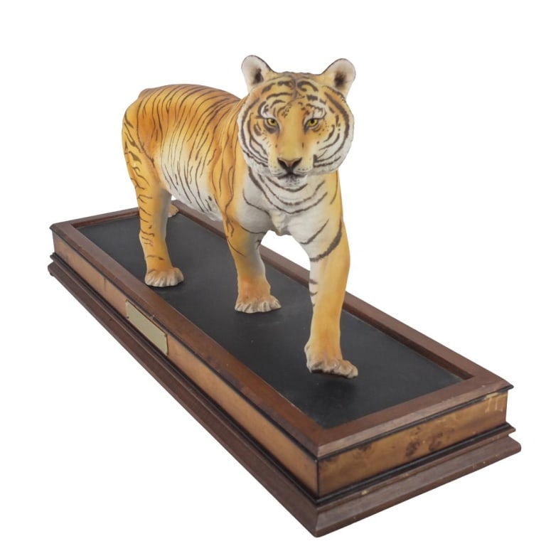 Large Franklin Mint Porcelain Tiger Statue - 2