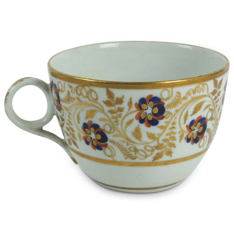 19th C. Export Imari Cup and Saucer Set - 4