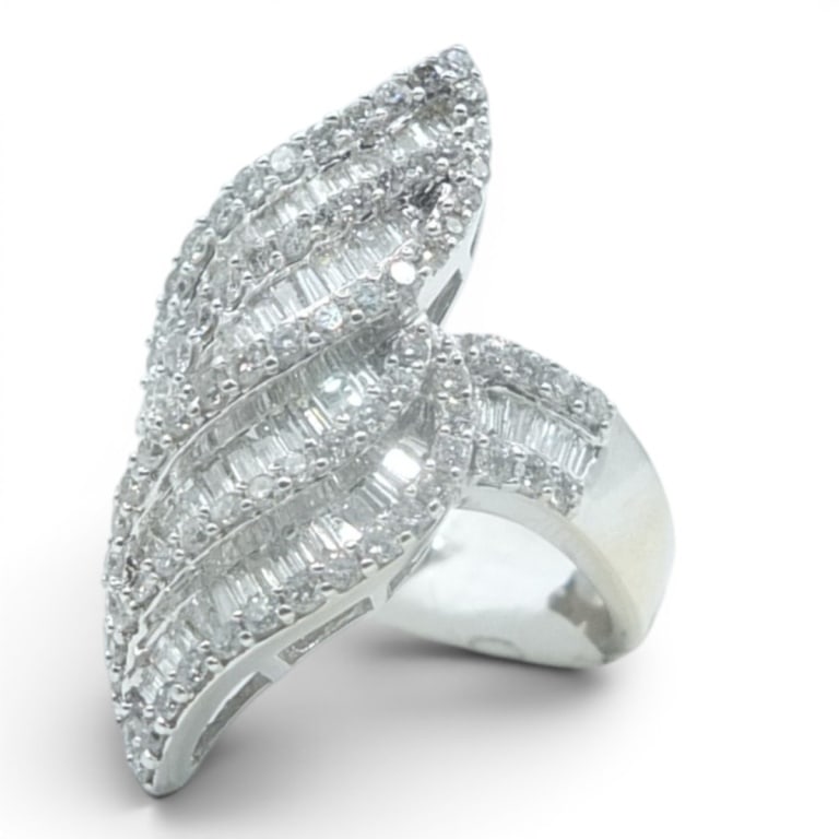Vintage 14K Diamond Ring - 2