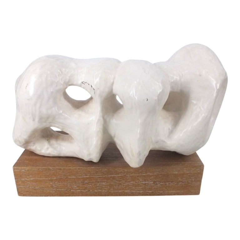 Oly Studio "Damon Sculpture" - 2