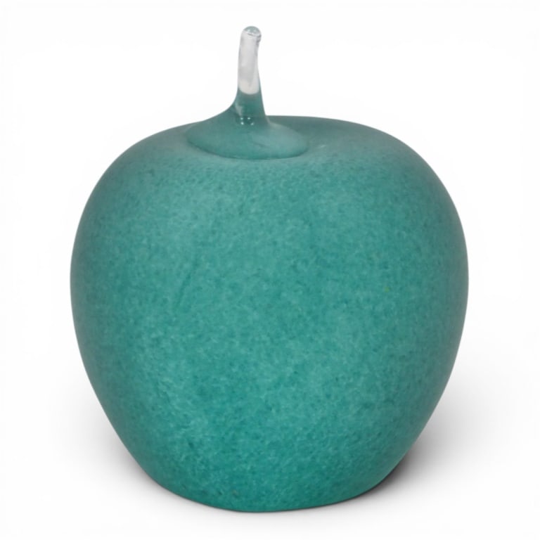 Possibly Swedish Studio Art Glass Apple: Possibly Swedish Studio Art Glass "Apple". Unsigned. Measures 3-1/2". Condition: Good condition. Estimate 40 - 60 Domestic shipping Third Party