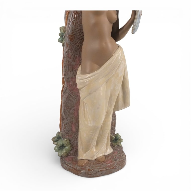 Lladro Gres Figurine "From the Spring" #2396 - 6