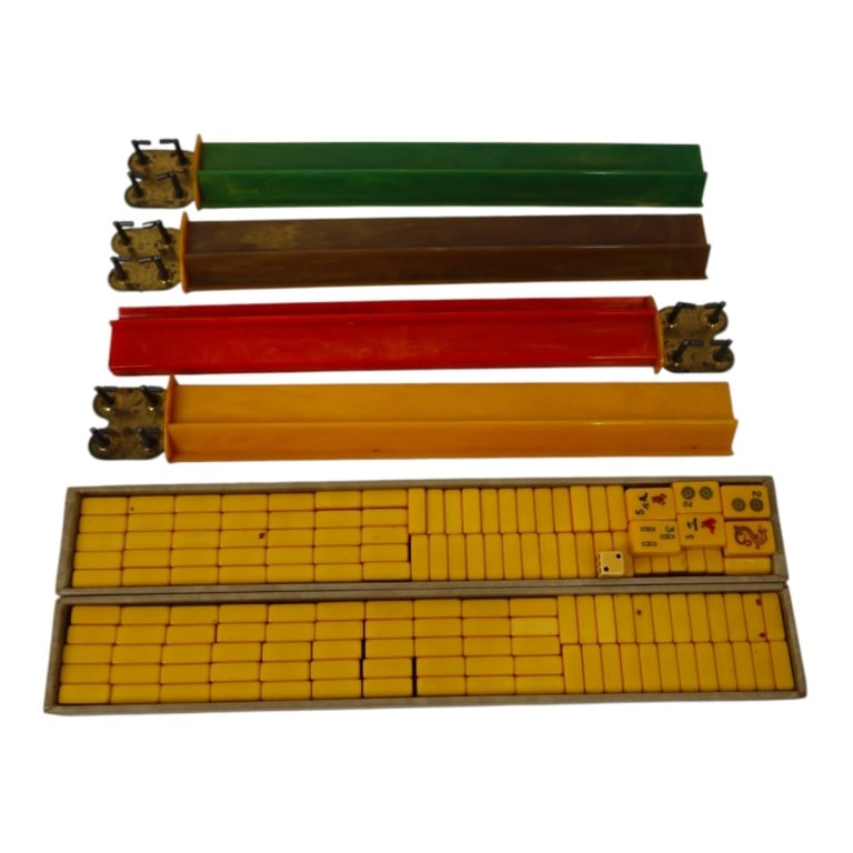 Vintage Mid Century Mahjong Set (1 of 3)