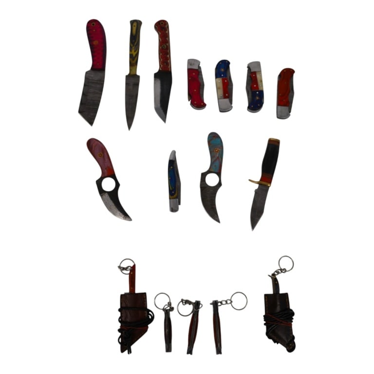 (16) Damascus Steel Fixed Blade & Pocket Knives: (16) Damascus Steel Fixed Blade & Pocket Knives. Colorful wood or resin handles and leather sheaths. Measures 4" - 9". Condition: Good condition. Estimate 50 - 100 Domestic shipping Third Party