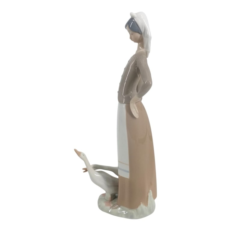 2 Lladro Figurines #4501, #1035 - 3