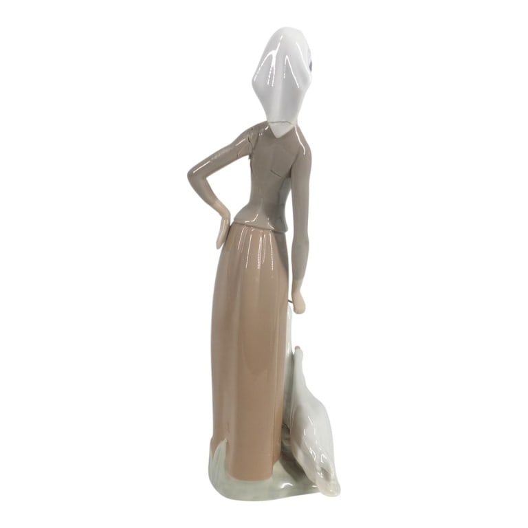 2 Lladro Figurines #4501, #1035 - 4