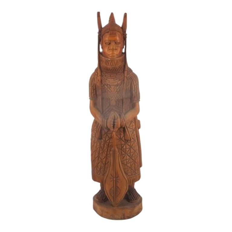 Vintage Nigerian Figural Wood Carving: Vintage Nigerian Benin Figural Wood Carving. Unsigned. Measures 33" x 9". Condition: Good condition. Estimate 100 - 200 Domestic shipping Third Party
