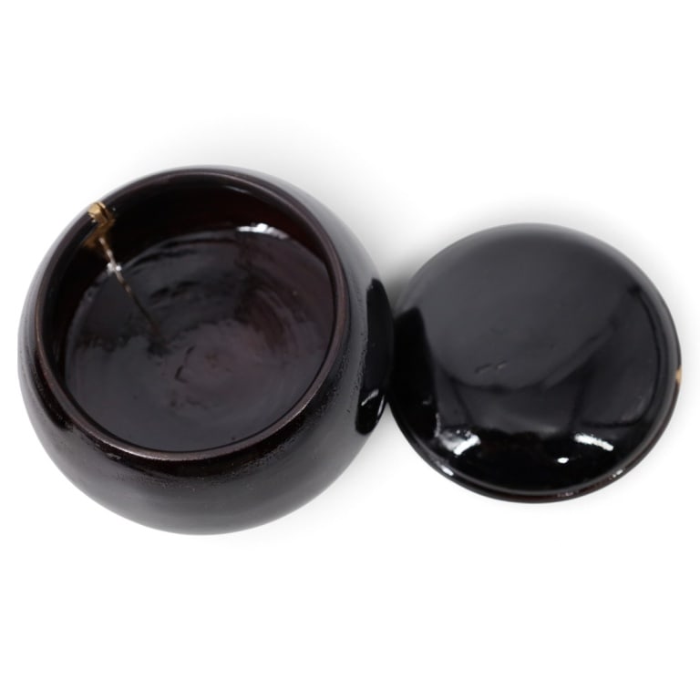 Two Round Black Lacquer Lidded Bowls - 4
