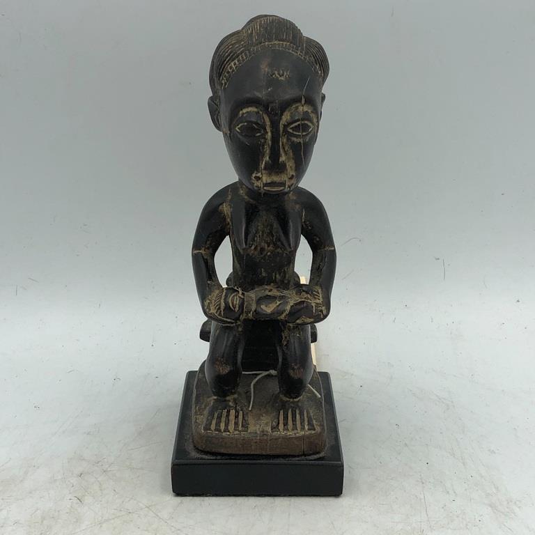 IVORY COAST BAULE FAMILY FEMALE STATUE (1 of 5)