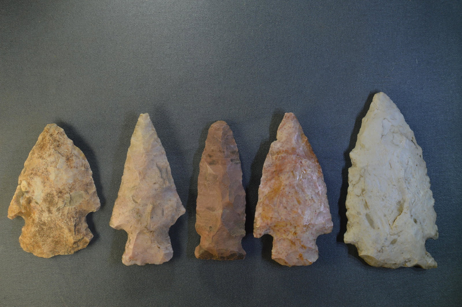 5 Pike Co. Illinois Arrowheads: 5 Pike Co. Illinois Arrowheads. Longest is 2 9/16".