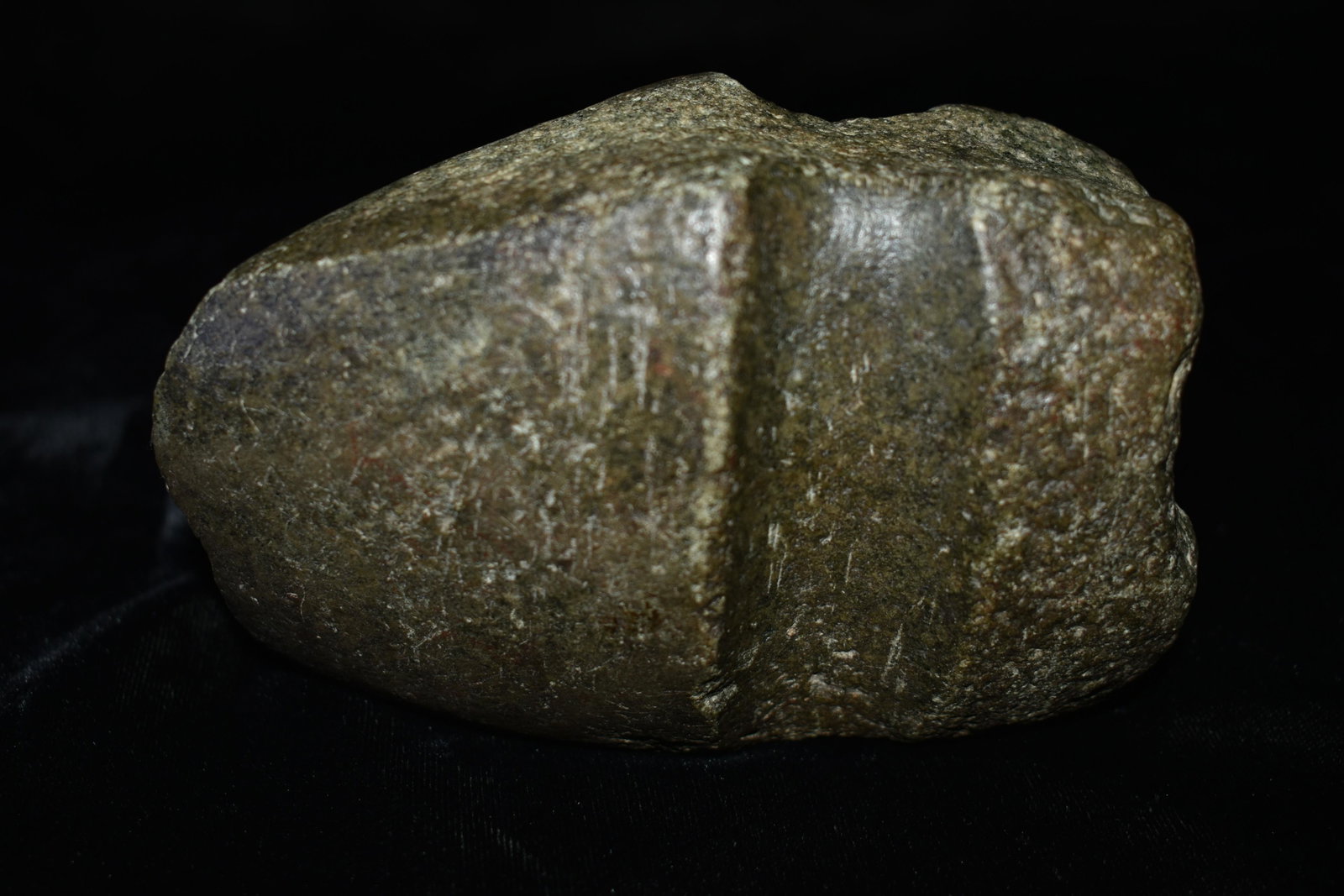 5 1/4" Fluted Keokuk Axe: 5 1/4" Fluted Keokuk Axe Found by Jimmy Yenger in Wapello County, Iowa. Jimmy was an avid Relic hunter in the Ottumwa, Iowa area. Ancient Native American Arrowhead Indian Artifact.