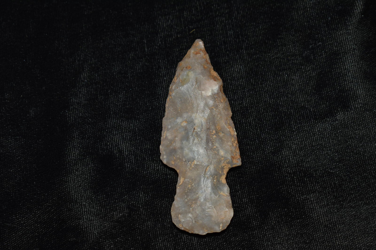 2 7/8" Kramer Arrowhead: 2 7/8" Kramer Arrowhead made of hornstone found in Warren County, Ohio by James Miracle. James hunted sites about one mile from the famous Fort Ancient Site. Ancient Arrowhead Indian Artifact