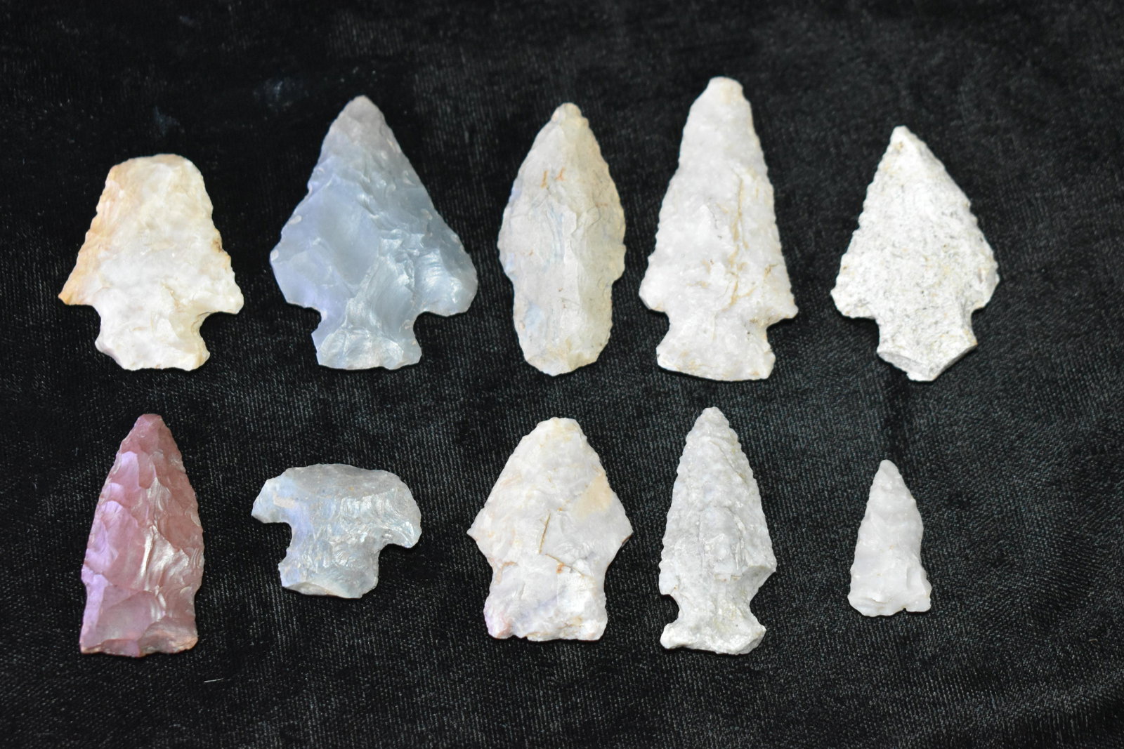 10 Arrowheads found in Ohio: 10 Arrowheads found in Warren County, Ohio by James Miracle. James hunted sites about one mile from the famous Fort Ancient Site. Sizes range from 7/8" by 2". Ancient Arrowhead Indian Artifact