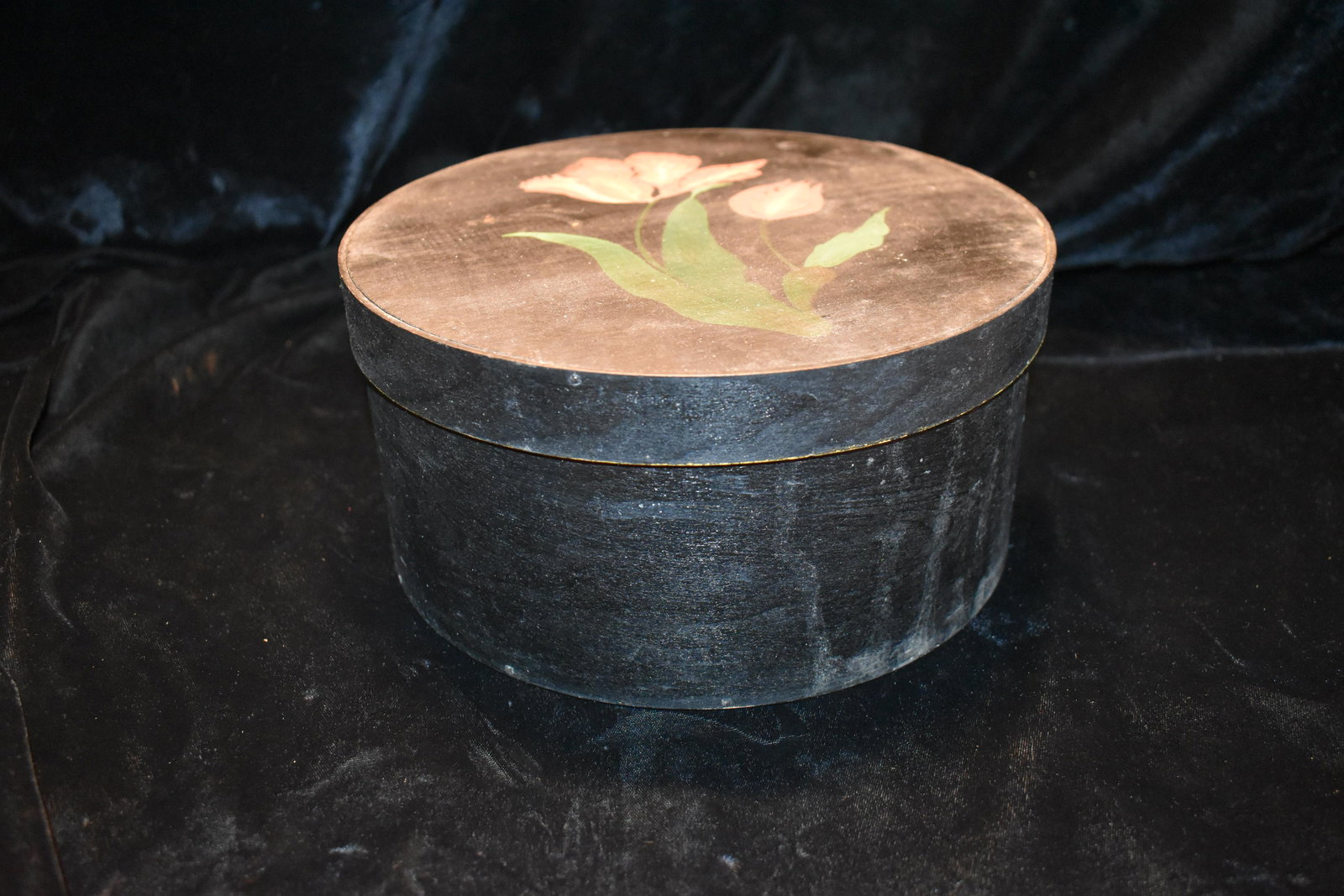 19th Century Antique Primitive Round Pantry Box: 19th Century Antique Primitive Round Pantry Box. Hand painted with a floral pattern on the top made of wood with copper rivets. Measures 8 1/4" diam x 4" tall