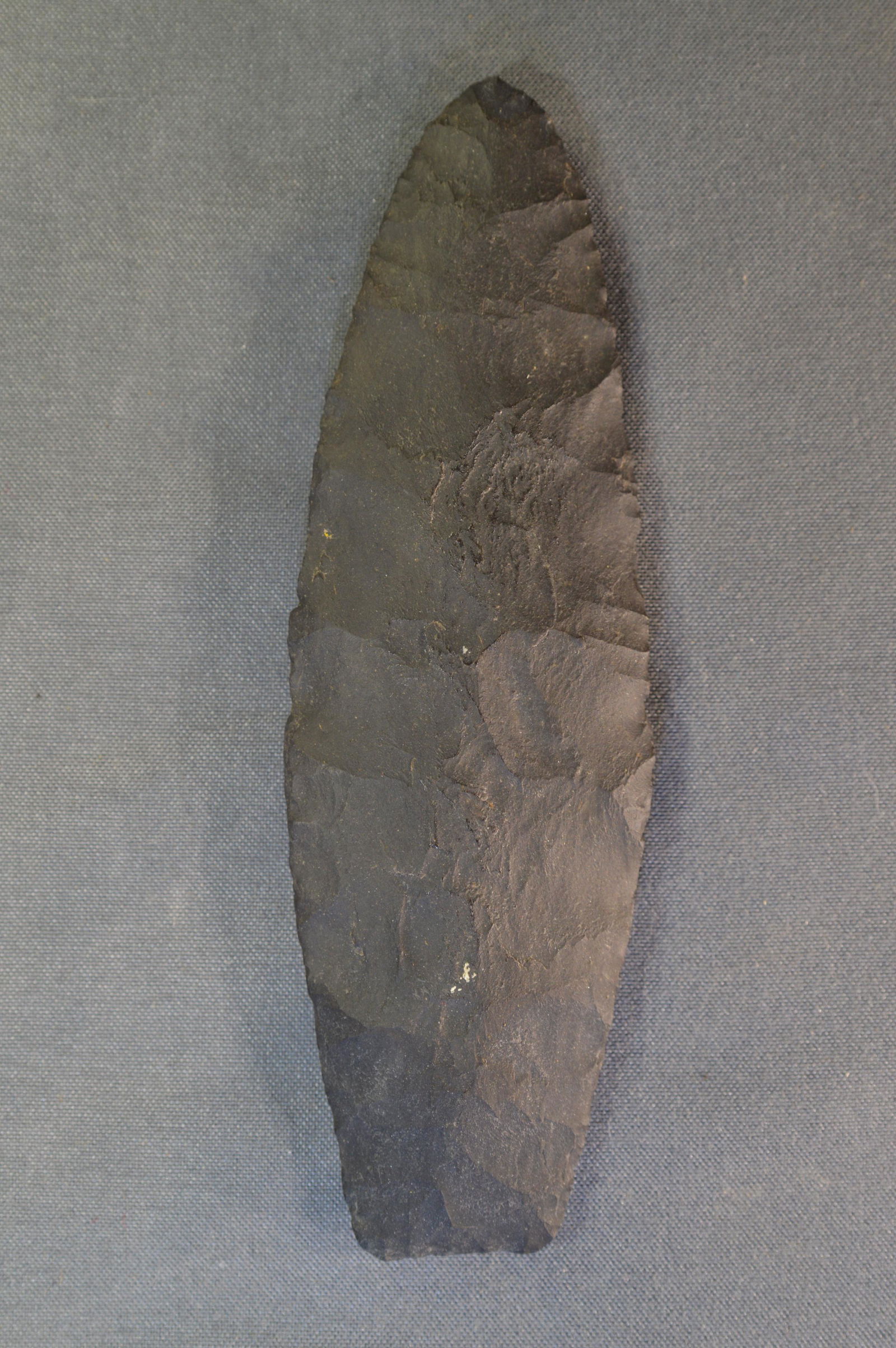 4  1/8" Agate Basin Arrowhead (1 of 6)