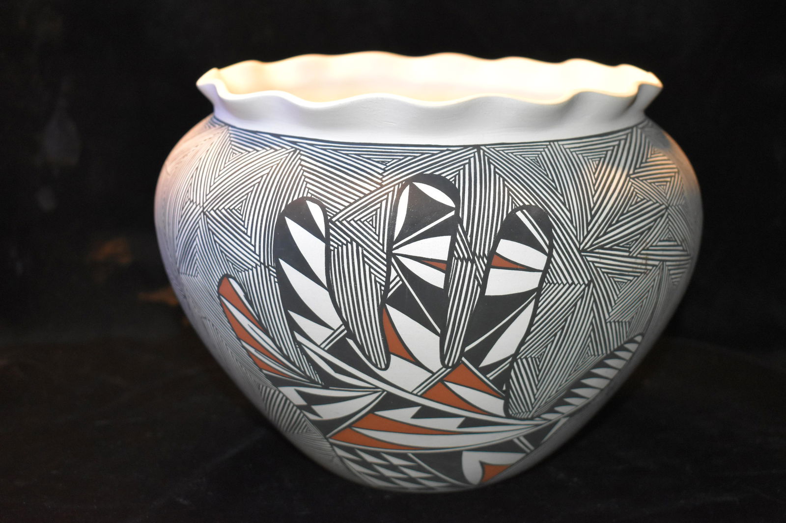 2001 Marquis Lente Large Laguna Pueblo Pottery Bowl (1 of 5)
