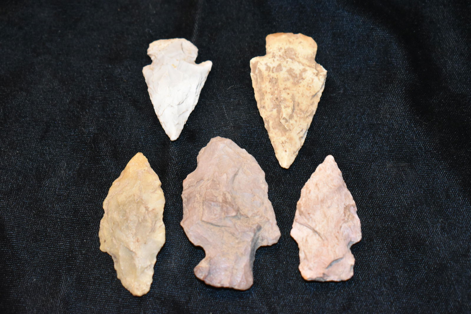 5 Arrowheads from St, Francois County, Mo (1 of 3)