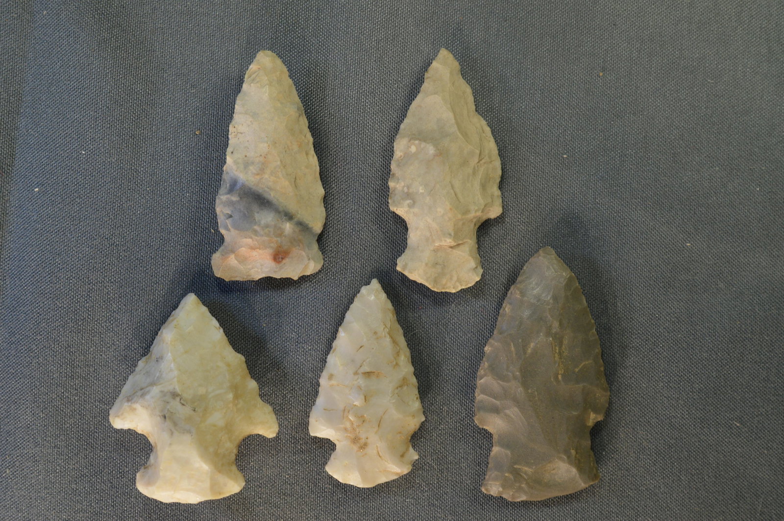 5 Dart Arrowheads: Found in Pike Co. Illinois by Leslie Stolte on his Family Farm West of Barry. Longest is 1 1/2"