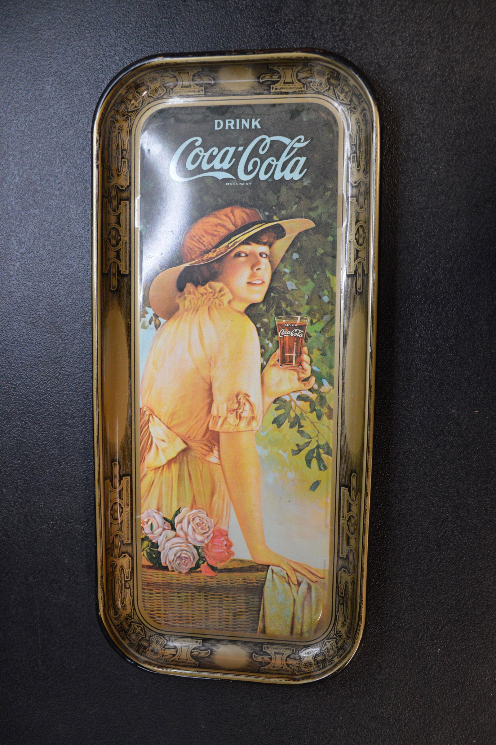 Coca Cola Metal Tray (1 of 7)