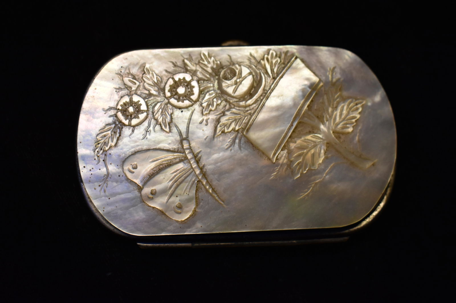 Victorian Hand Carved Mother of Pearl Cigar Box (1 of 4)