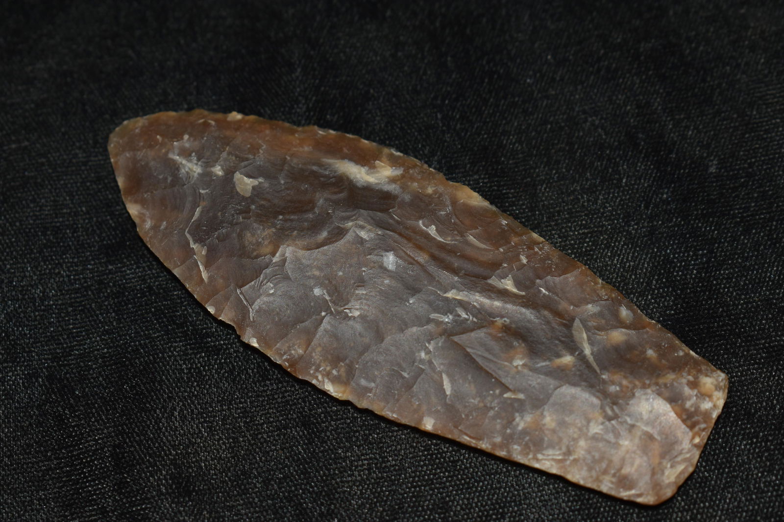 3 7/8" Modern Knife River Flint Lancelot Arrowhead (1 of 4)