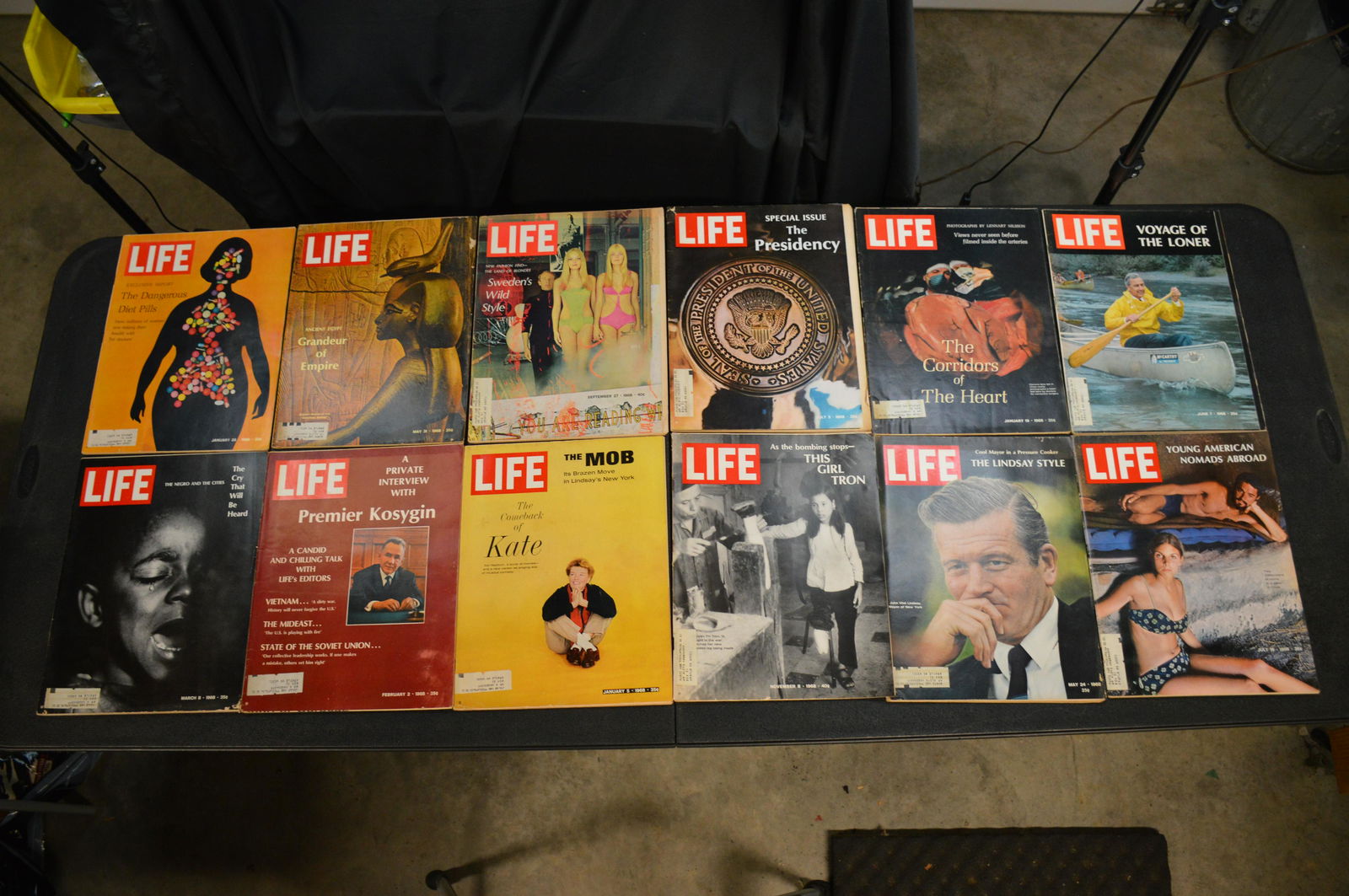 12 Life Magazines from 1968. (1 of 4)