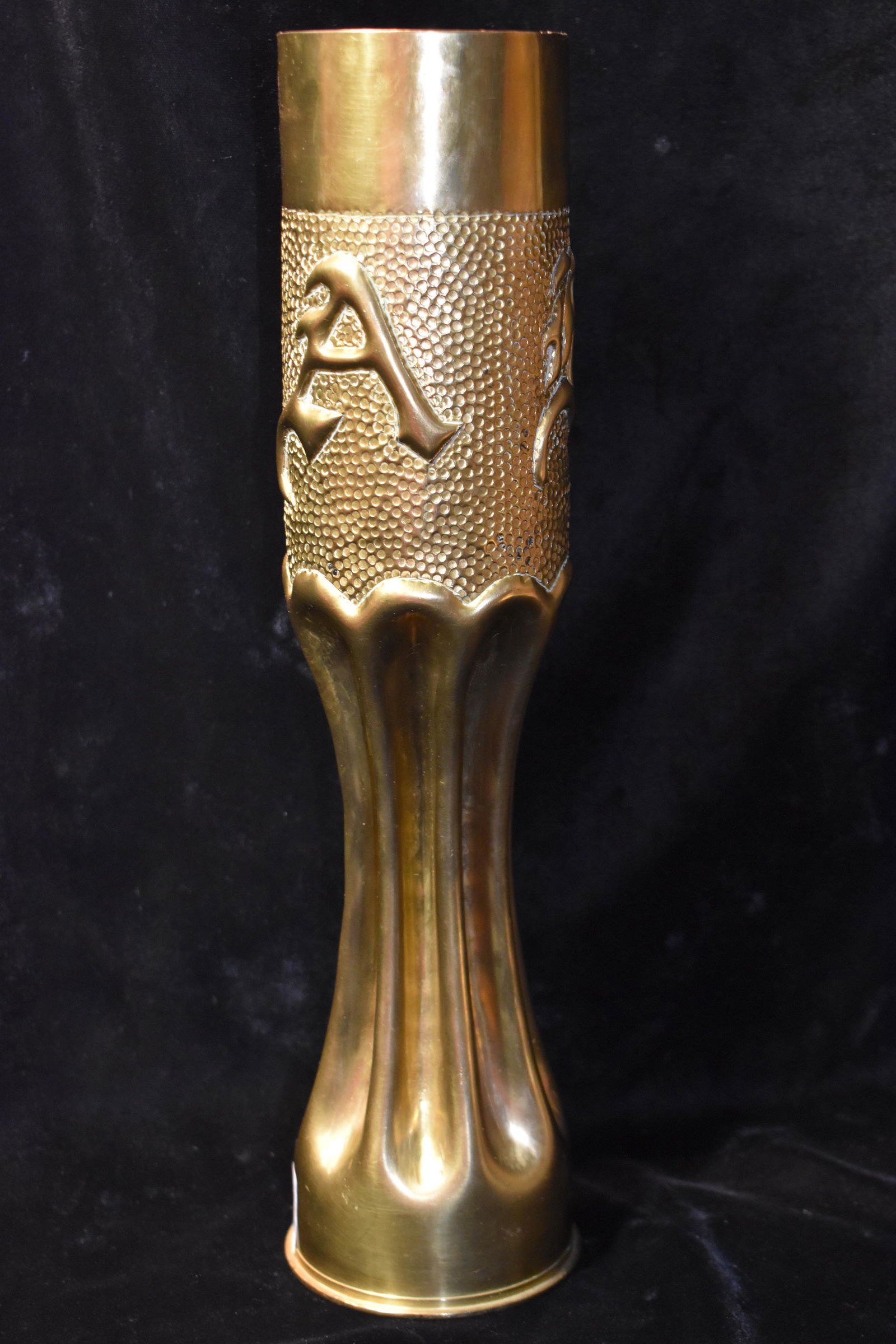 1918 Highly Artistic WW1 75MM Trench Art Shell Casing (1 of 5)